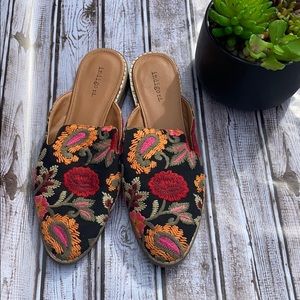 Indigo Rd Hayze Floral Embroidered Black Mules